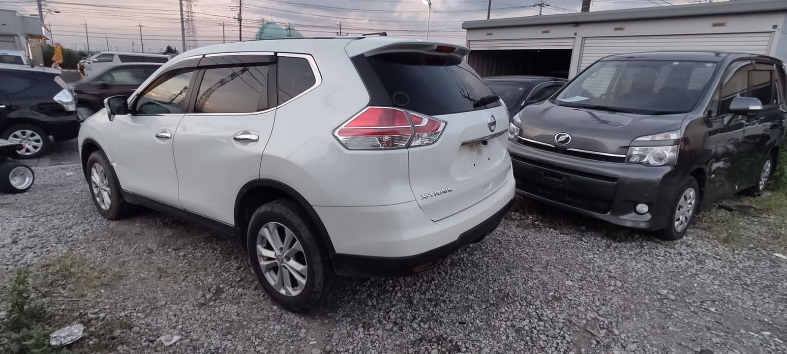 Nissan  X-TRAIL 2014